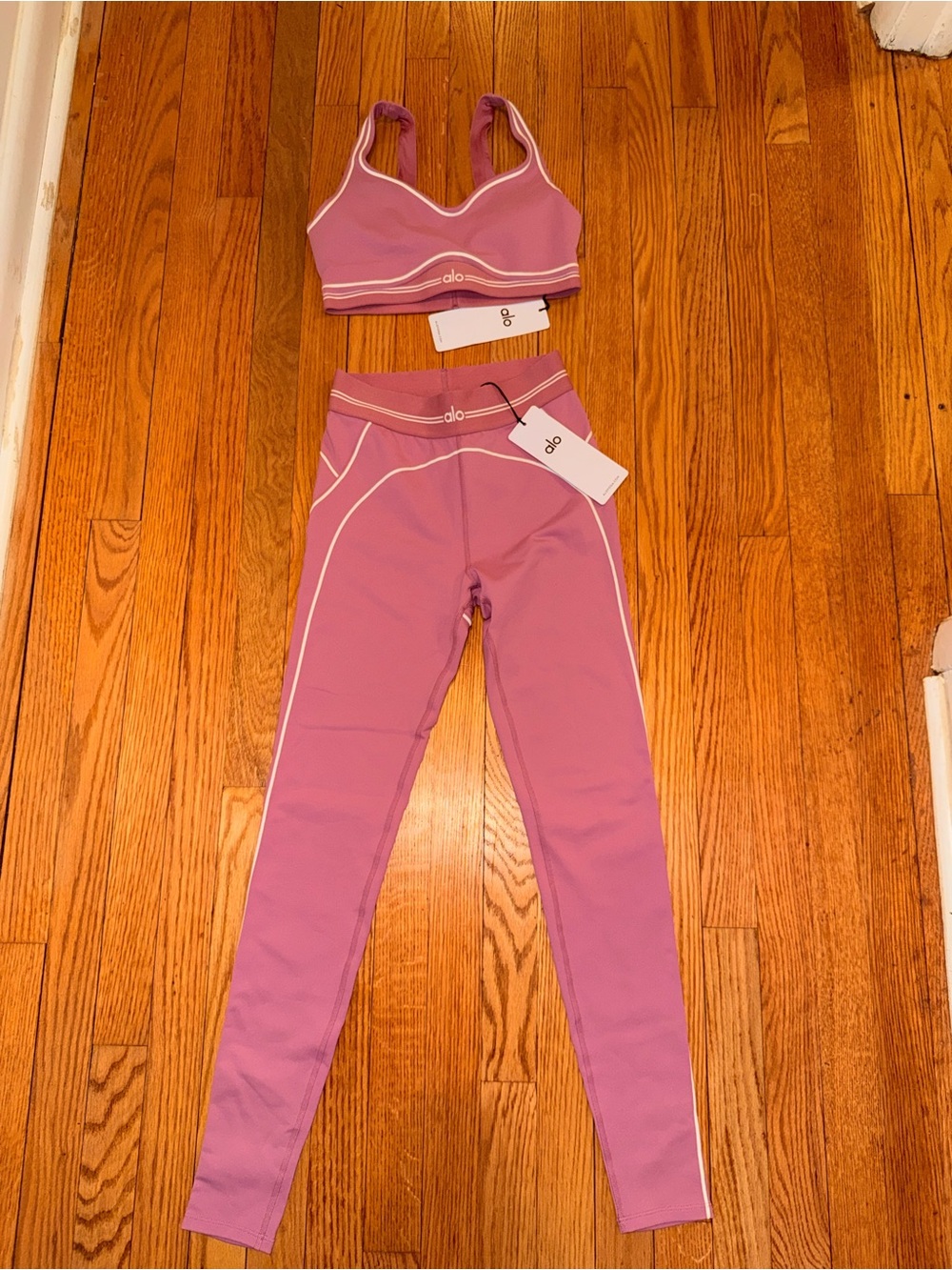 ALO Yoga Wild Rose Heart Throb Set NWT